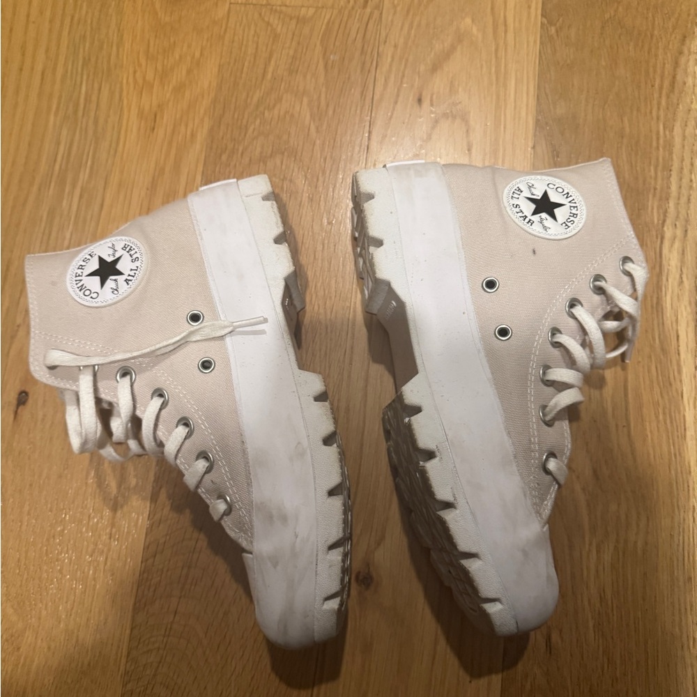 Converse Chuck Taylor Lugged Sneaker